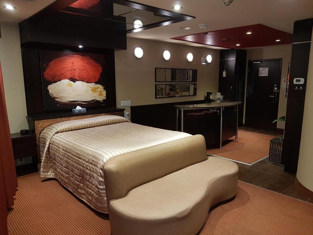 Le Chabrol Hotel & Suites Монреаль Экстерьер фото