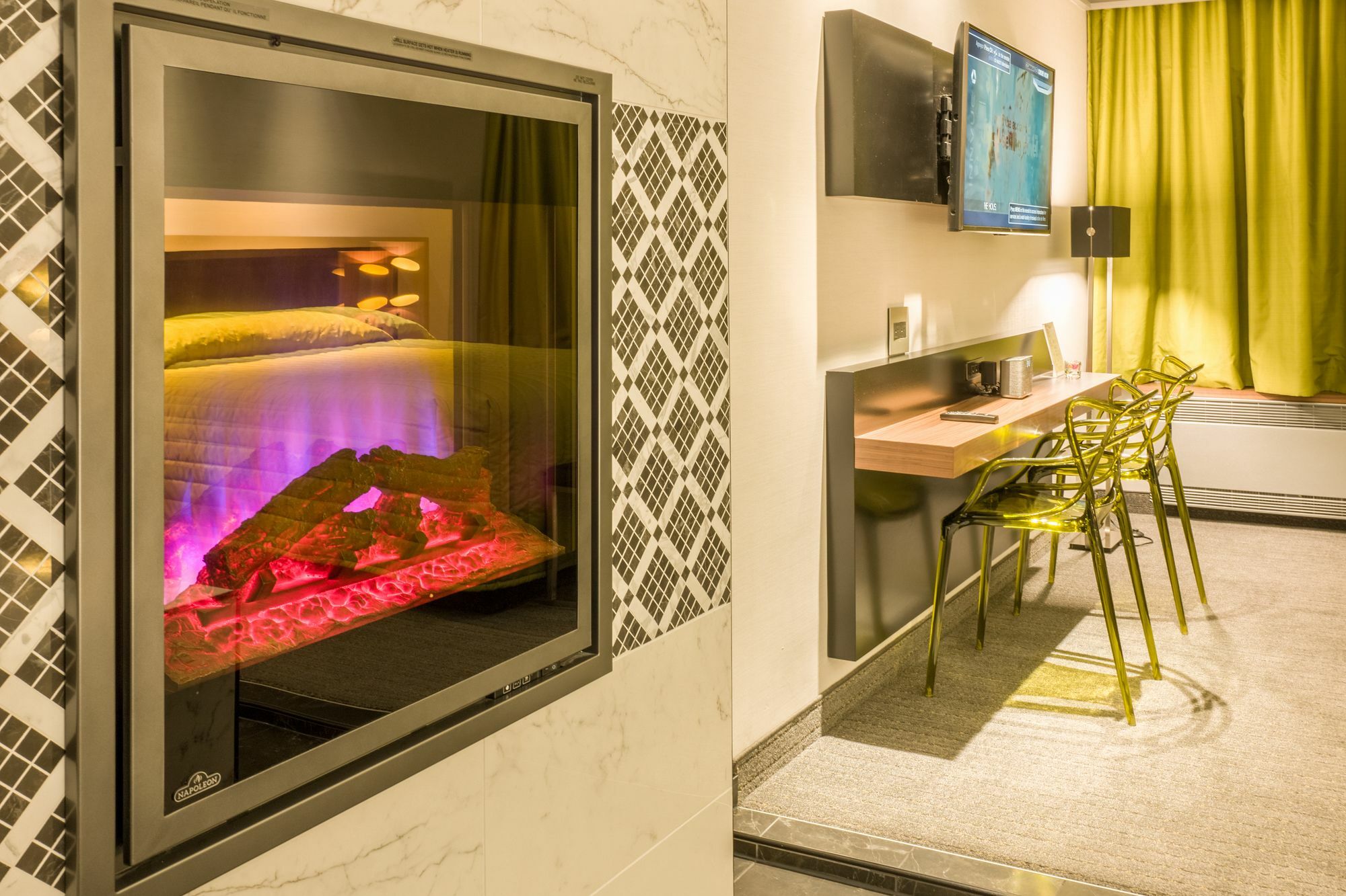 Le Chabrol Hotel & Suites Монреаль Экстерьер фото